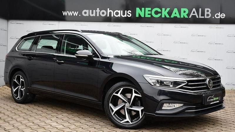 Schwarz Gebraucht 2021 VW Passat Business Kombi | 23.480 € (Superpreis) - Bild 1/4