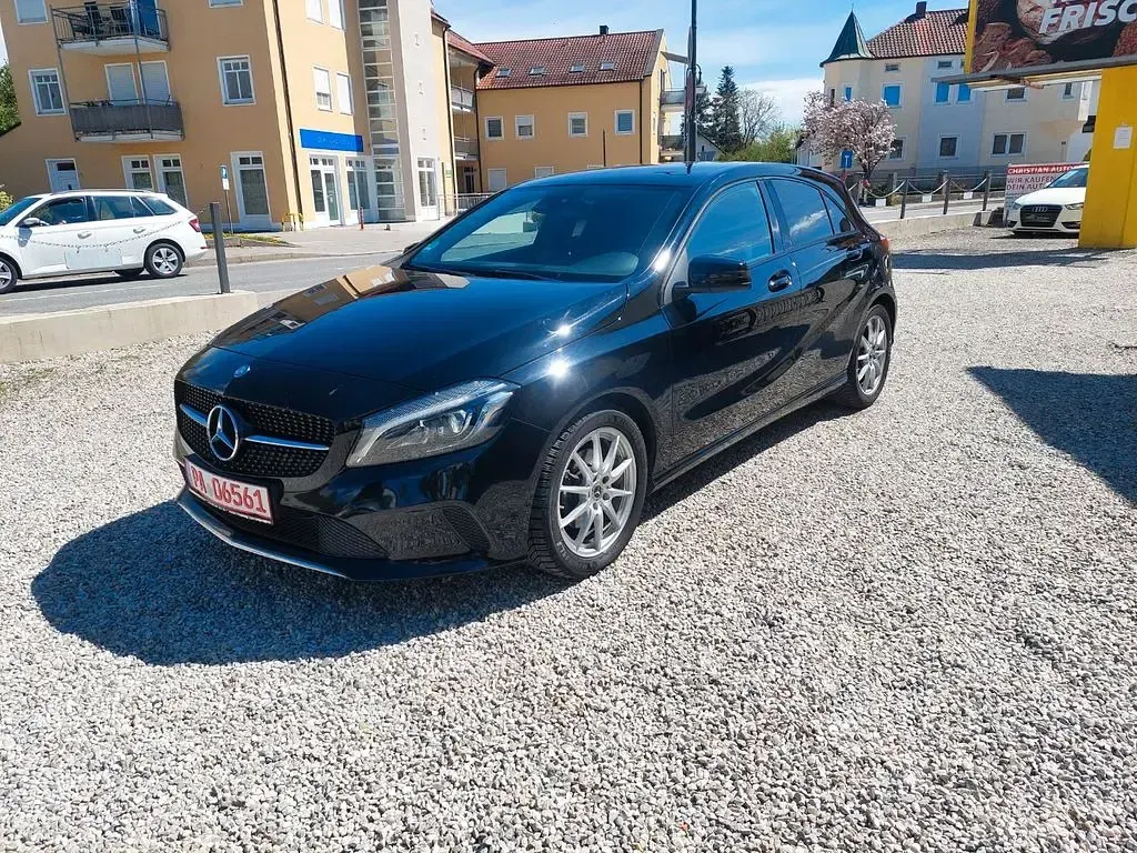 Gebraucht Mercedes A220 177 PS (130 kW) 2016 Schwarz Limousine