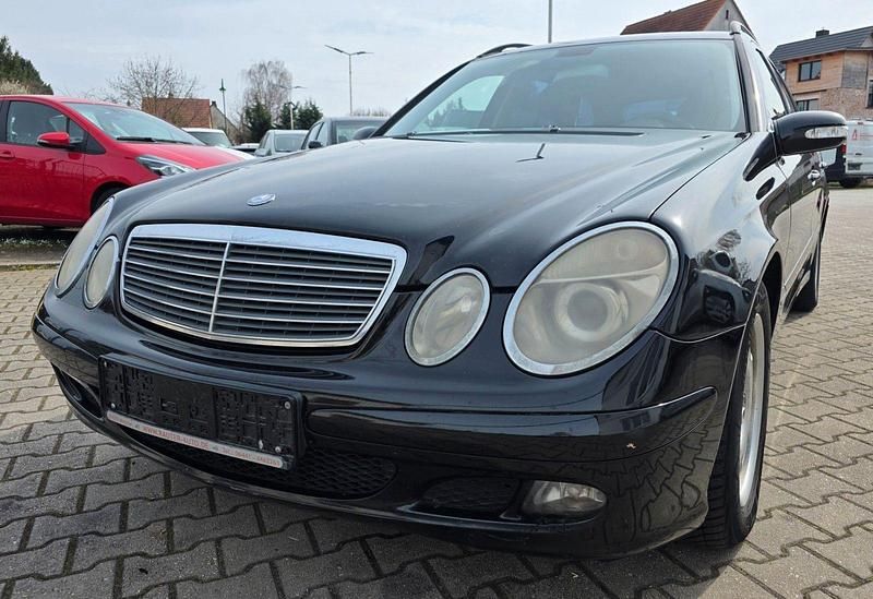Gebraucht Mercedes E280 Elegance 177 PS (130 kW) 2004 Schwarz Kombi