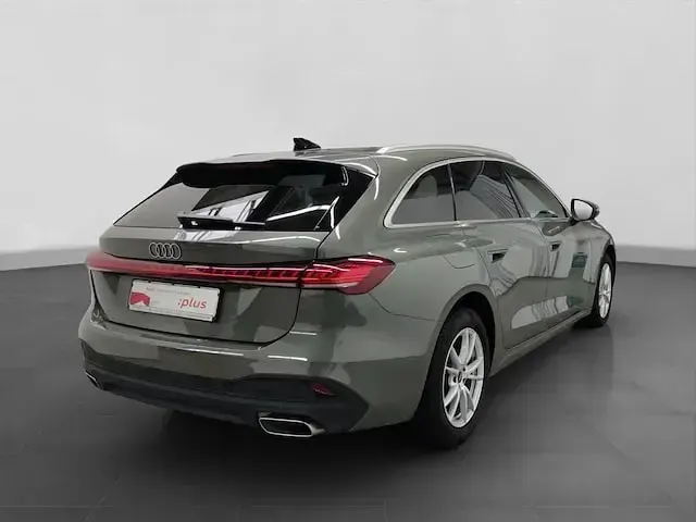 Second-hand Audi A5 Comfort 150 CP (110 kW) 2025 Gri Break