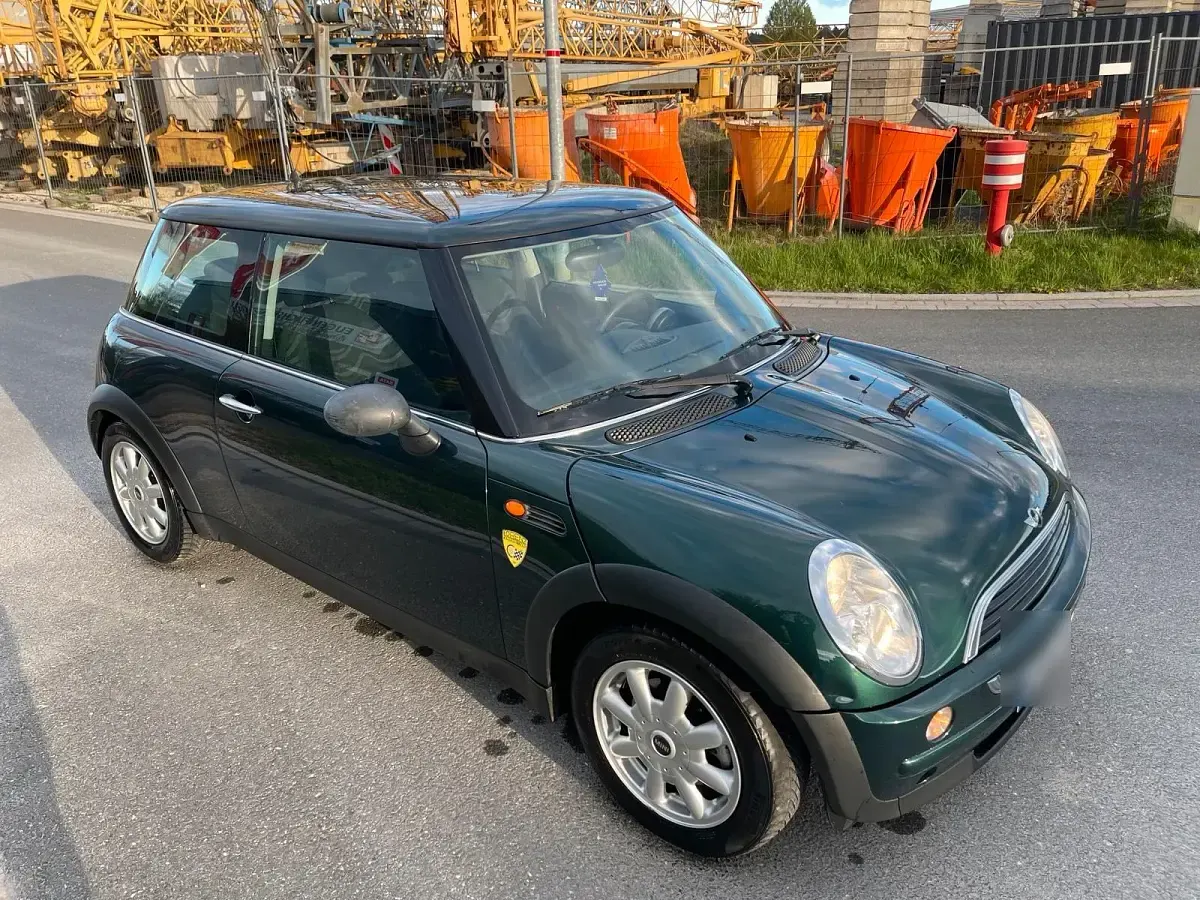 Usata Mini Cooper 90 CV (66 kW) 2004 Verde Utilitaria