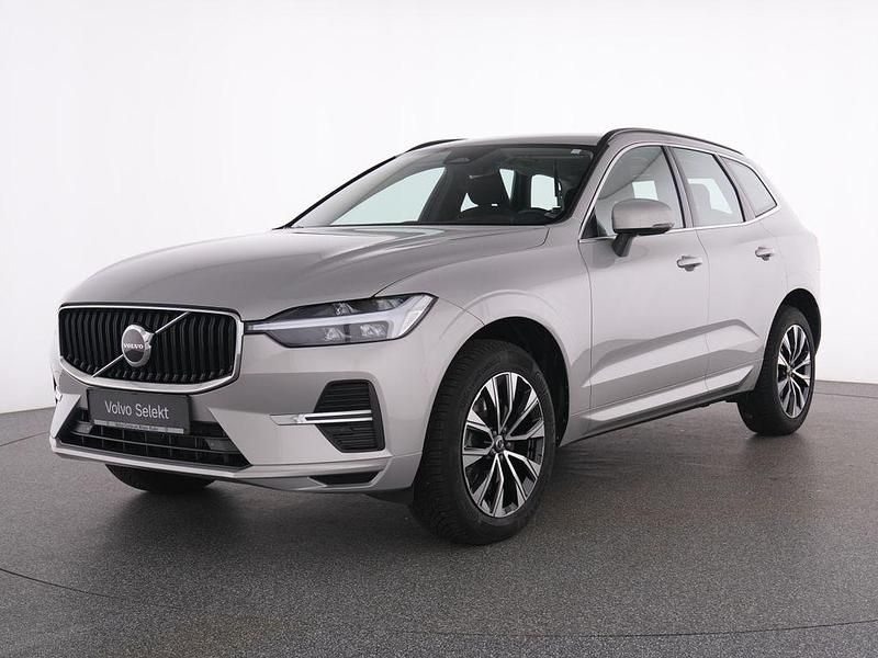 Gebraucht Volvo XC60 Core 197 PS (144 kW) 2023 Silver dawn / metallic SUV