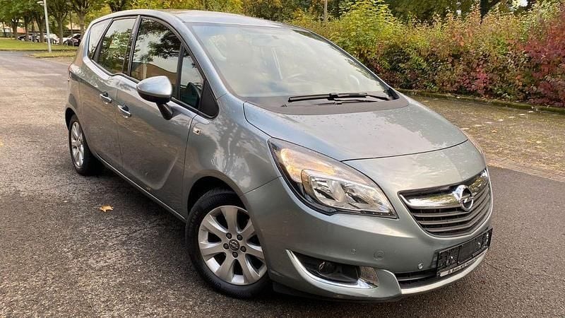 Gebraucht Opel Meriva Active 120 PS (88 kW) 2014 Silber Van / Kleinbus