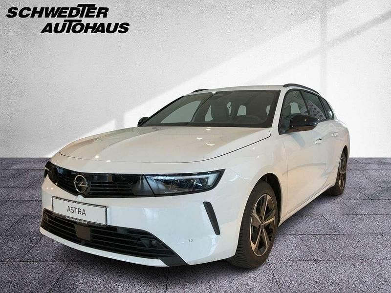 Neu Opel Astra Edition 131 PS (96 kW) 2025 Lack weiss banquise/typ aussen Kombi