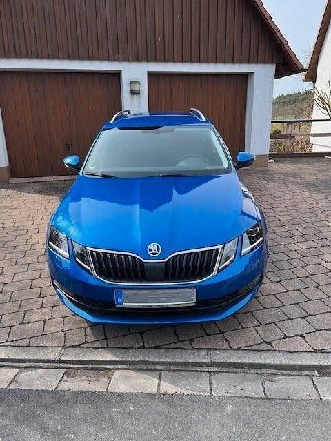 Gebraucht Skoda Octavia Drive 150 PS (110 kW) 2017 Blau Kombi