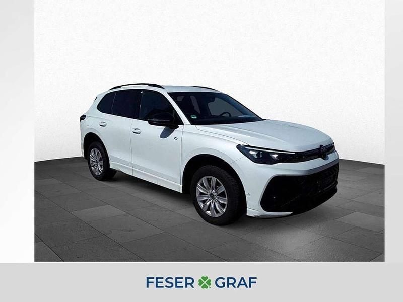 Oryxweiß perlmutteffekt Gebraucht 2024 VW Tiguan R-line SUV | 38.290 € (Guter Preis) - Bild 1/4