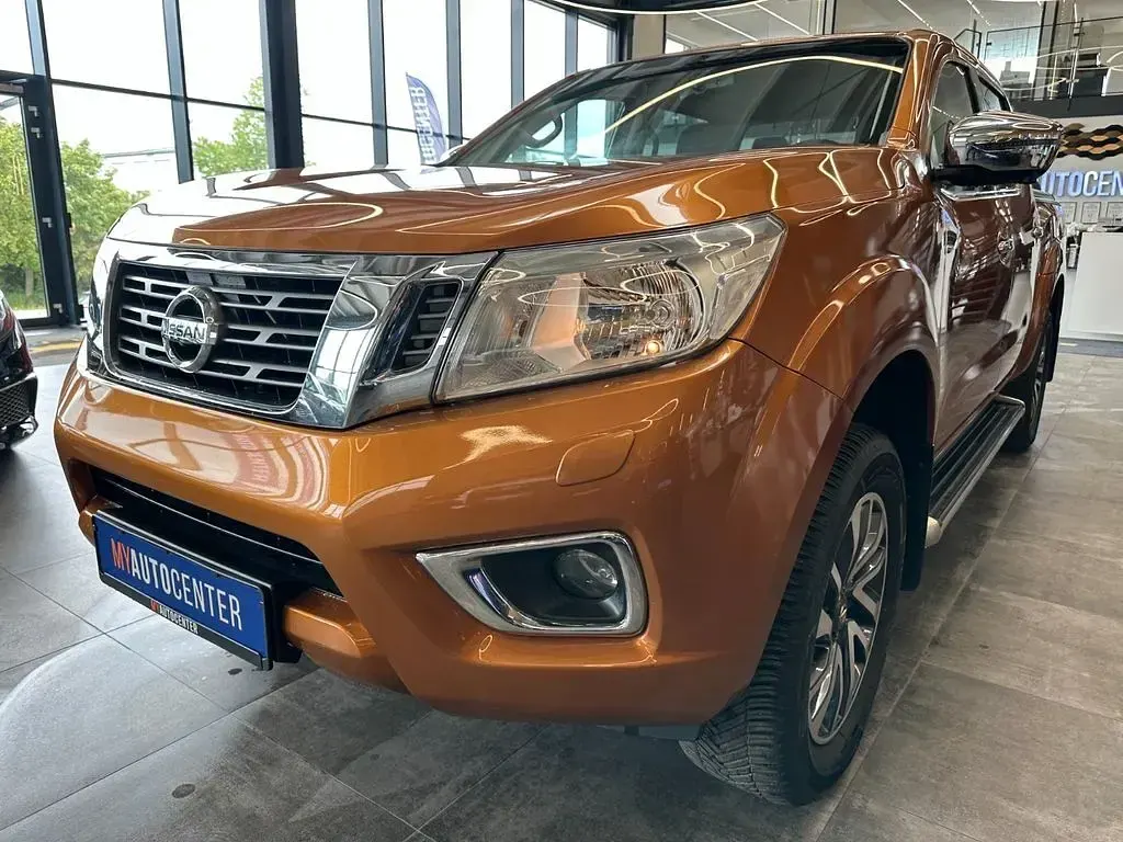 Gebraucht Nissan Navara 190 PS (139 kW) 2016 Orange Pickup