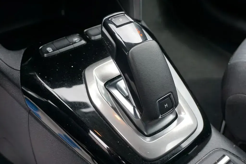 Gebraucht Opel Corsa 101 PS (74 kW) 2019 Grau Kleinwagen
