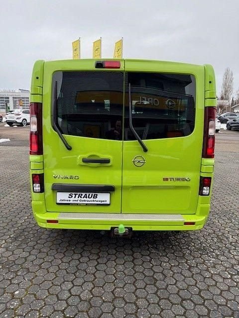 Gebraucht Opel Vivaro 145 PS (106 kW) 2018 Grün Van / Kleinbus