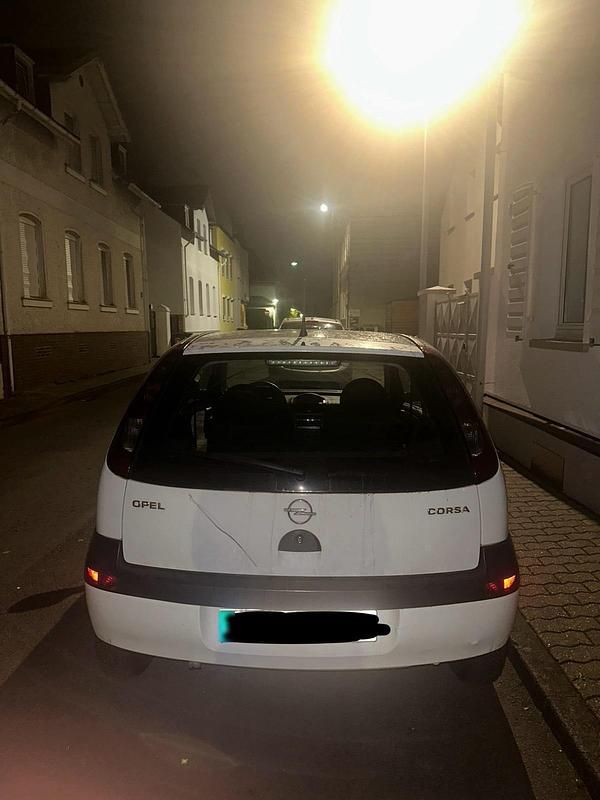 Gebraucht Opel Corsa 58 PS (42 kW) 2002 Weiß Kleinwagen