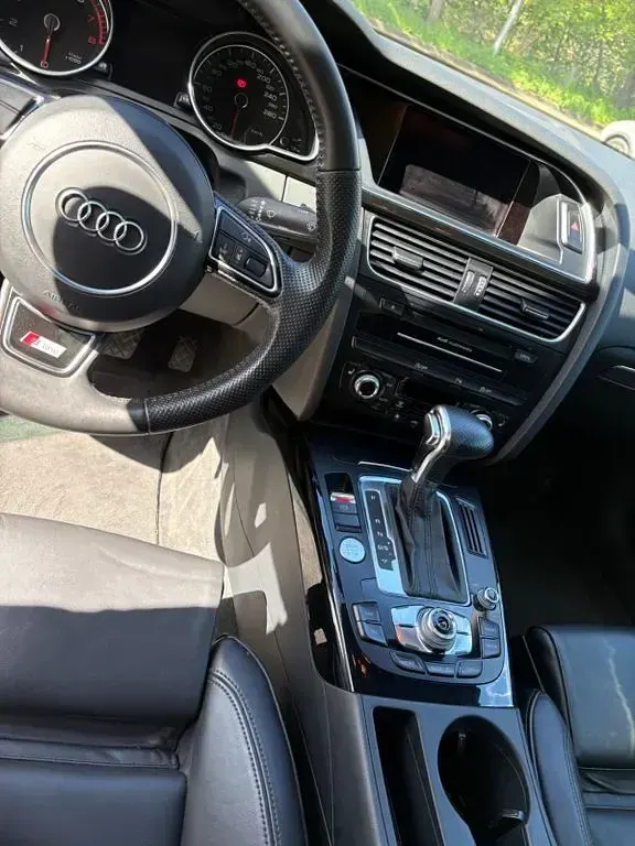Second-hand Audi A5 Sport 177 CP (130 kW) 2014 Gri Coupe