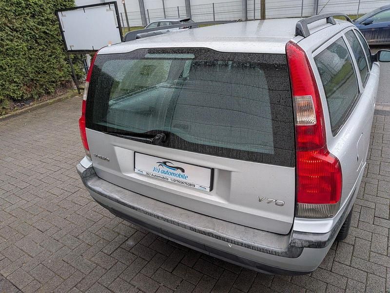 Gebraucht Volvo V70 Comfort 140 PS (102 kW) 2001 Silber Kombi