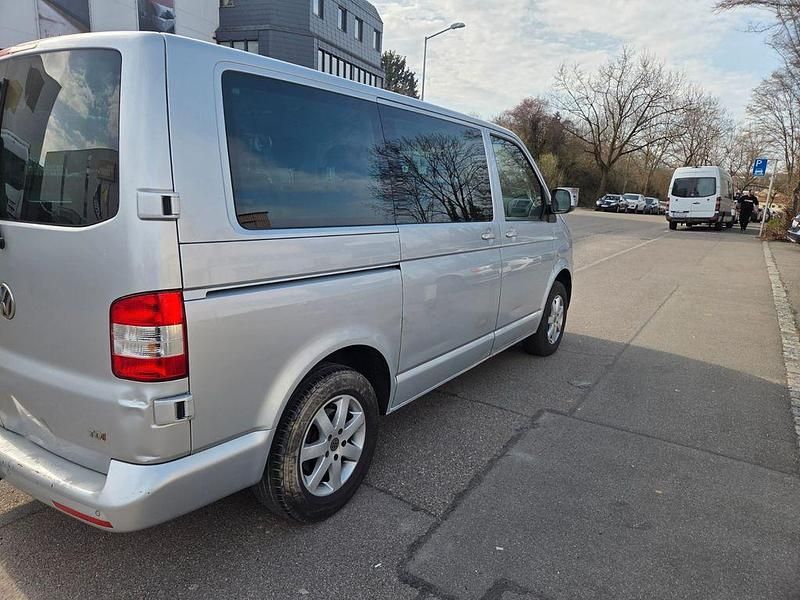 Gebraucht VW T5 140 PS (102 kW) 2013 Silber Van