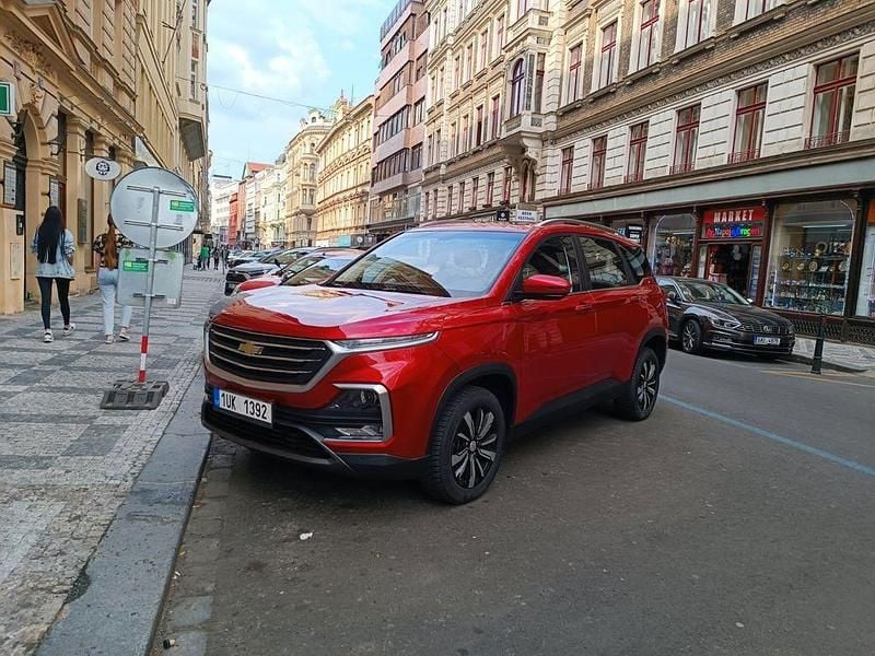 Rot Gebraucht 2022 Chevrolet Captiva SUV | 16.700 € - Bild 1/4