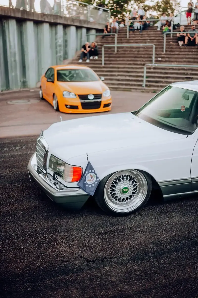 Gebraucht Mercedes 560 279 PS (205 kW) 1991 Weiß Limousine