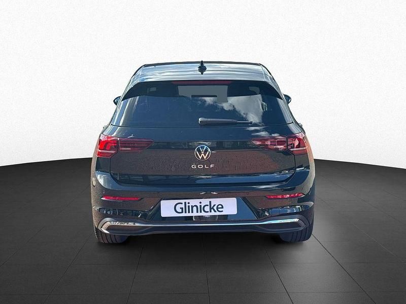 Gebraucht VW Golf VIII 116 PS (85 kW) 2026 Grenadillschwarz metallic Limousine
