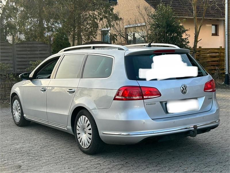 Gebraucht VW Passat 170 PS (125 kW) 2011 Kombi