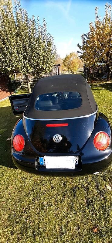 Gebraucht VW New Beetle Highline 101 PS (74 kW) 2005 Schwarz Kleinwagen