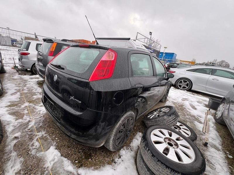 Gebraucht Fiat Grande Punto Dynamic 77 PS (56 kW) 2006 Schwarz Kleinwagen