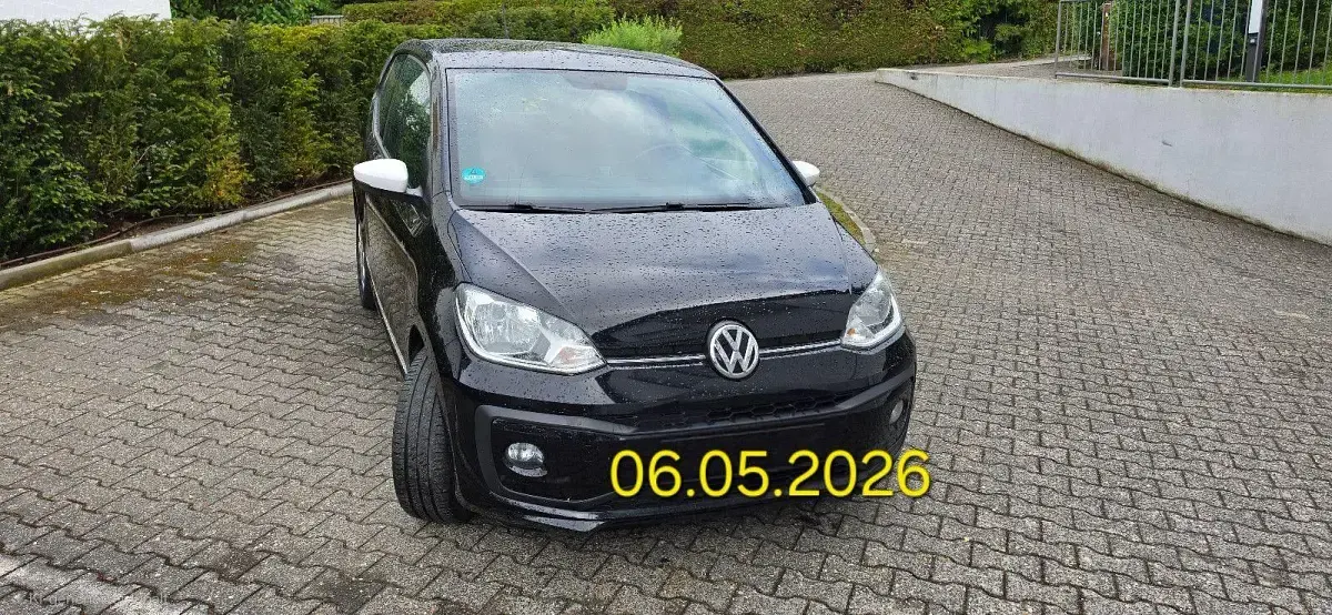 Używany VW up! CLUB 75 KM (55 kW) 2017 Czarny Hatchback