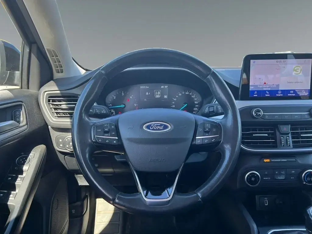 Gebraucht Ford Focus Cool & Connect 95 PS (69 kW) 2020 Schwarz Limousine
