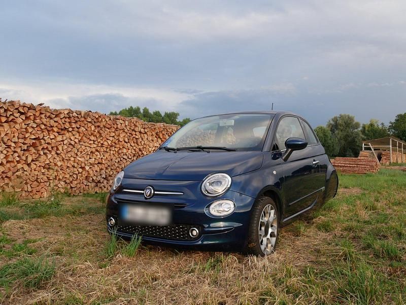 Blau Gebraucht 2018 Fiat 500 Kleinwagen | 20.500 € - Bild 1/4
