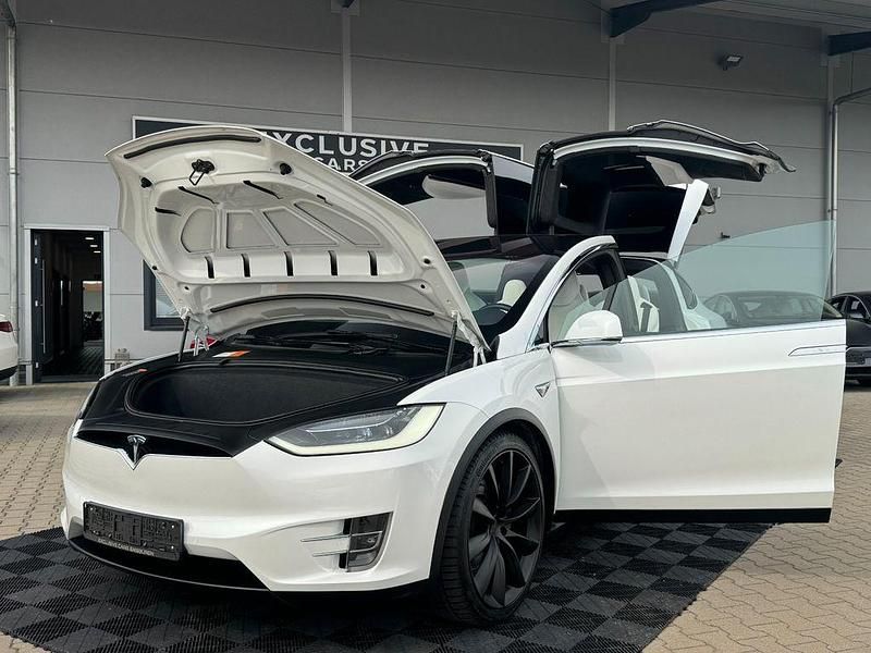 Second-hand Tesla Model X 386 kW (525 CP) 2018 Alb SUV