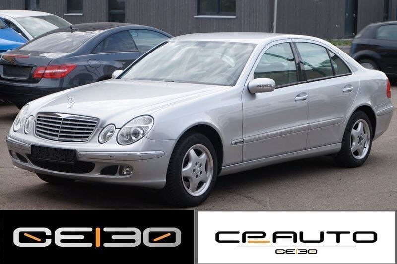 Silber Gebraucht 2005 Mercedes E350 Limousine | 5.999 € (Superpreis) - Bild 1/4