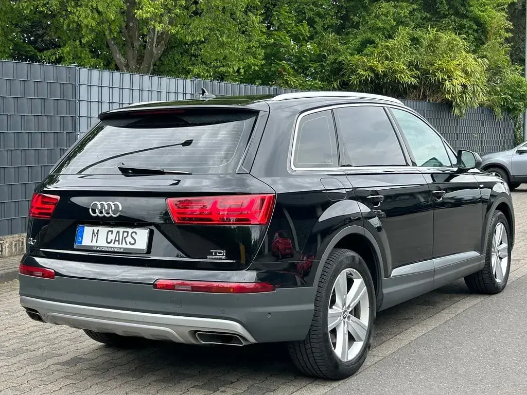 Używany Audi Q7 S-line plus 218 KM (160 kW) 2018 Czarny SUV