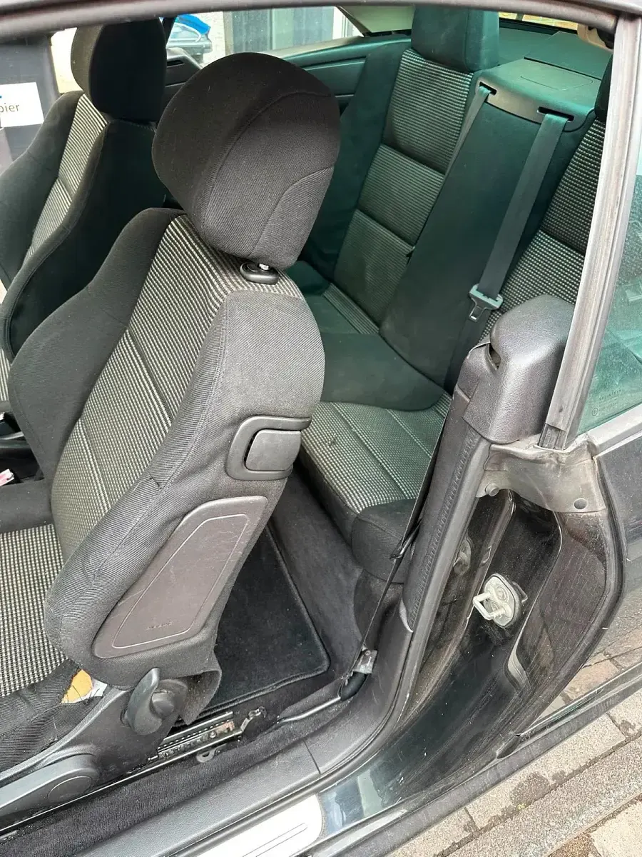Gebraucht Peugeot 307 CC 136 PS (100 kW) 2004 Schwarz Cabrio