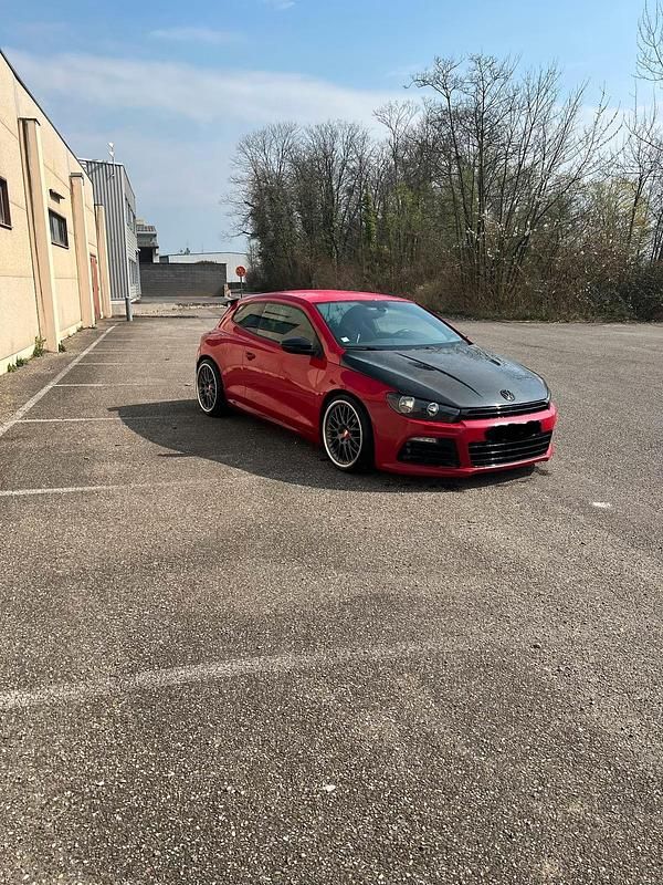 Gebraucht VW Scirocco 160 PS (117 kW) 2009 Rot Coupé