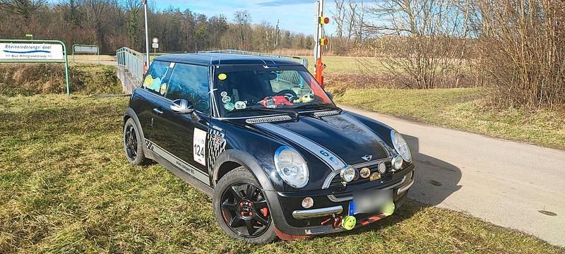 Usado Mini ONE 90 HP (66 kW) 2002 Preto Citadino