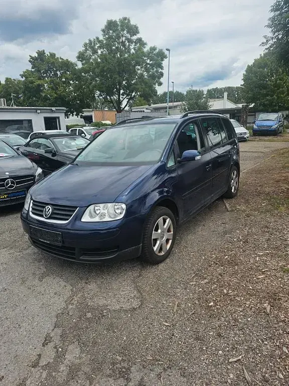 Gebraucht VW Touran 140 PS (102 kW) 2006 Blau Van / Kleinbus