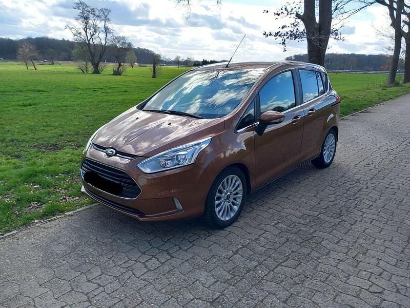 Gebraucht Ford B-MAX Titanium 101 PS (74 kW) 2014 Braun Van / Kleinbus