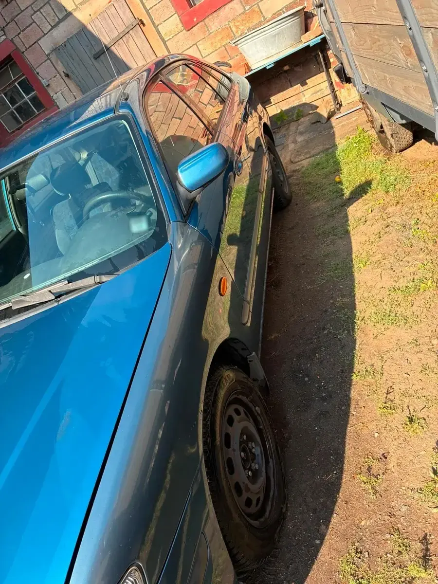 Gebraucht Mazda 626 115 PS (84 kW) 1998 Blau Limousine