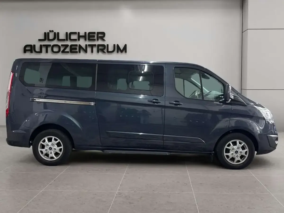 Occasion Ford Tourneo Titanium 125 ch (91 kW) 2013 Gris Monospace