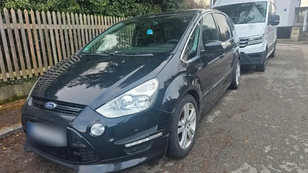 Gebraucht Ford S-MAX Titanium S 163 PS (119 kW) 2012 Schwarz Van / Kleinbus