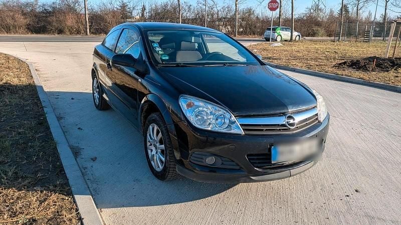 Schwarz Gebraucht 2005 Opel Astra GTC Coupé | 1.450 € (Fairer Preis) - Bild 1/4
