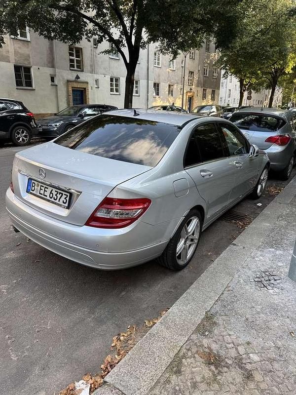Gebraucht Mercedes C250 Avantgarde 204 PS (150 kW) 2010 Limousine