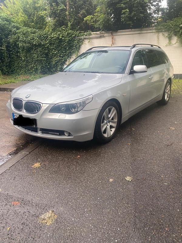 Silber Gebraucht 2005 BMW 525 Kombi | 3.700 € - Bild 1/4