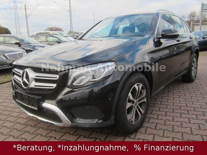 Schwarz Gebraucht 2017 Mercedes GLC220 SUV | 17.990 € (Superpreis) - Bild 1/4