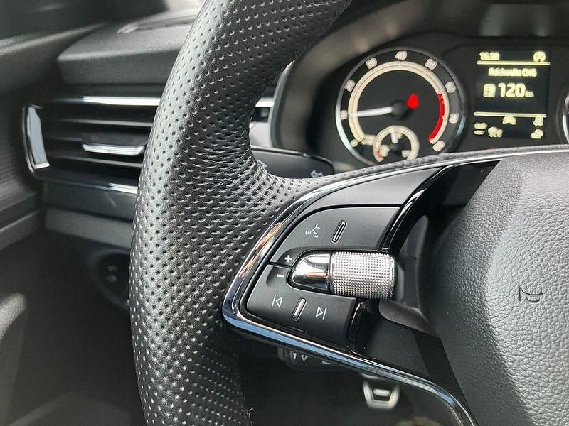 Gebraucht Skoda Scala Style 90 PS (66 kW) 2021 Schwarz Kleinwagen