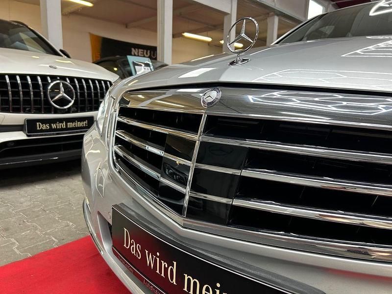 Second-hand Mercedes E250 204 CP (150 kW) 2011 Argintiu Berlinǎ