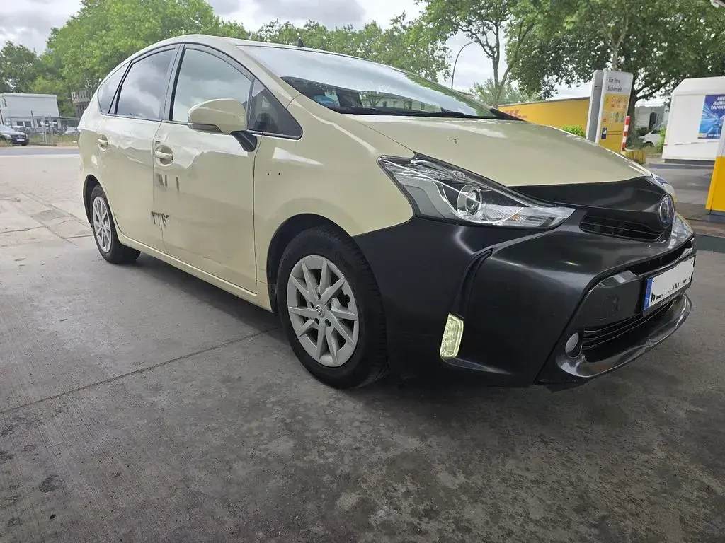 Gebraucht Toyota Prius+ 99 PS (72 kW) 2021 Weiß Van / Kleinbus