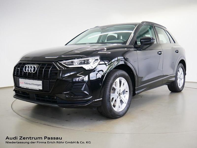 Mythosschwarz metallic Gebraucht 2022 Audi Q3 Advanced SUV | 28.490 € (Fairer Preis) - Bild 1/4