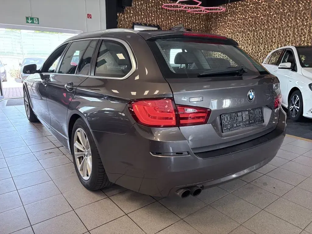 Gebraucht BMW 528 245 PS (180 kW) 2012 Grau Kombi