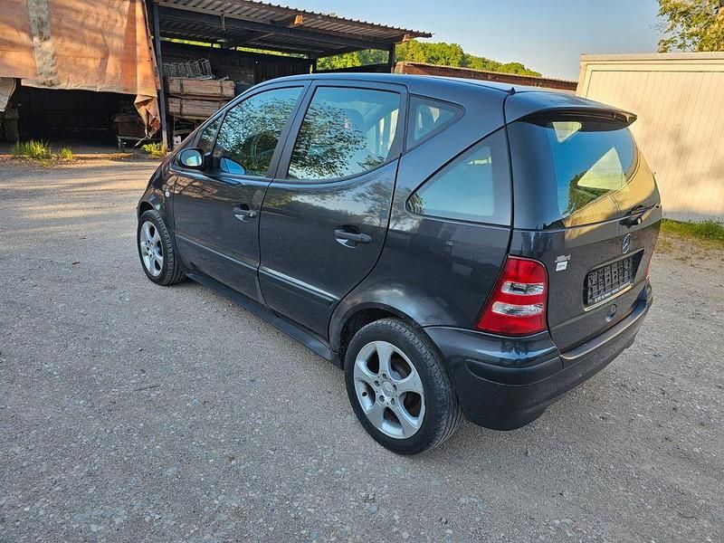 Gebraucht Mercedes A140 Classic 82 PS (60 kW) 2002 Van / Kleinbus