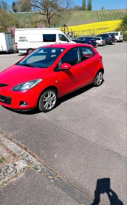 Second-hand Mazda 2 86 CP (63 kW) 2008 Roșu Hatchback