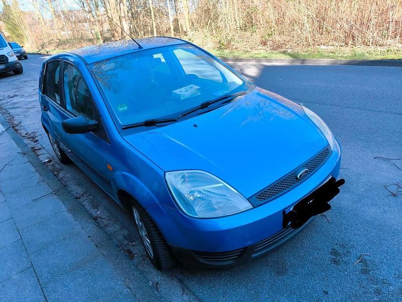 Gebraucht Ford Fiesta 69 PS (50 kW) 2004 Blau Kleinwagen