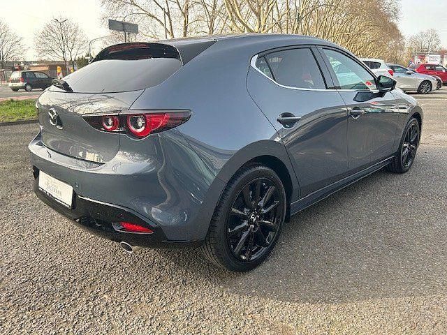 Neu Mazda 3 Homura-Line 140 PS (102 kW) 2026 Grau Limousine